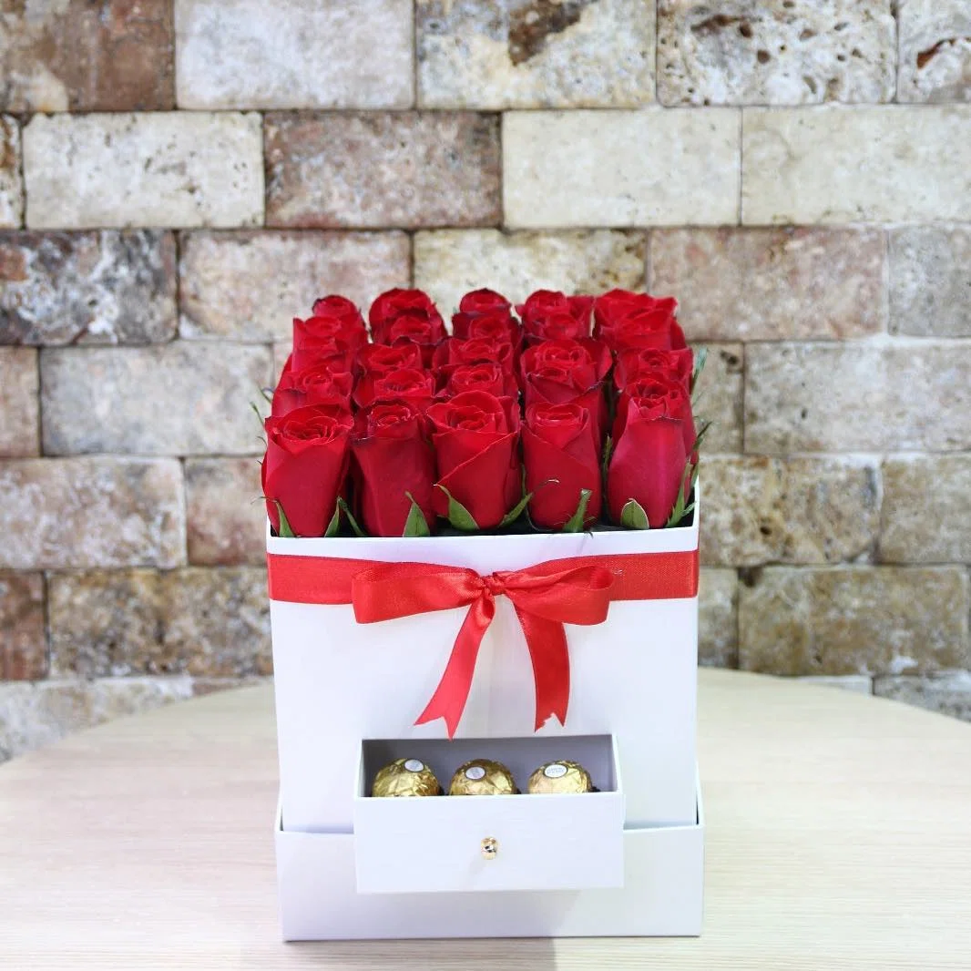 Romantik Sürpriz Gül ve Çikolata Kutusu