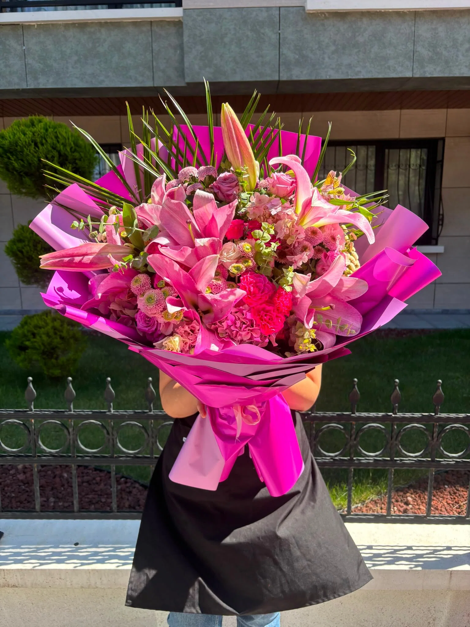 Fuşya Şaheser Pembe Lilyum Buketi