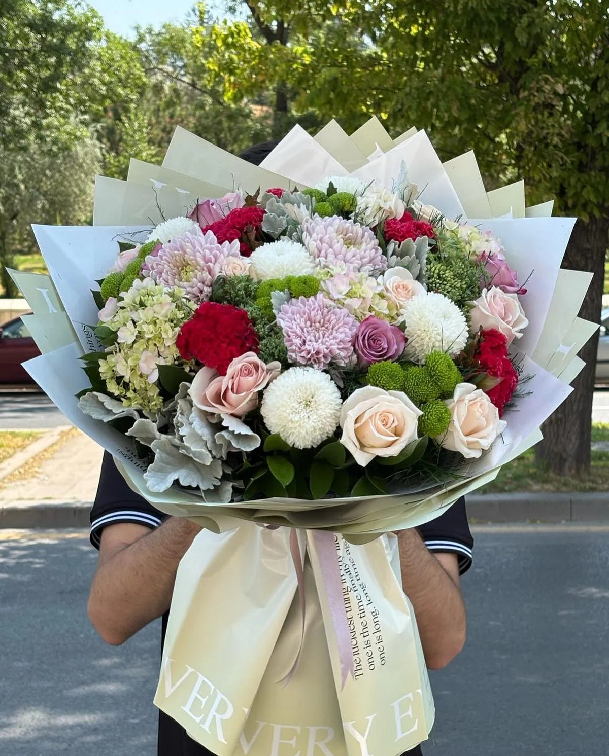 Pembe Gül ve Krizantem Şöleni