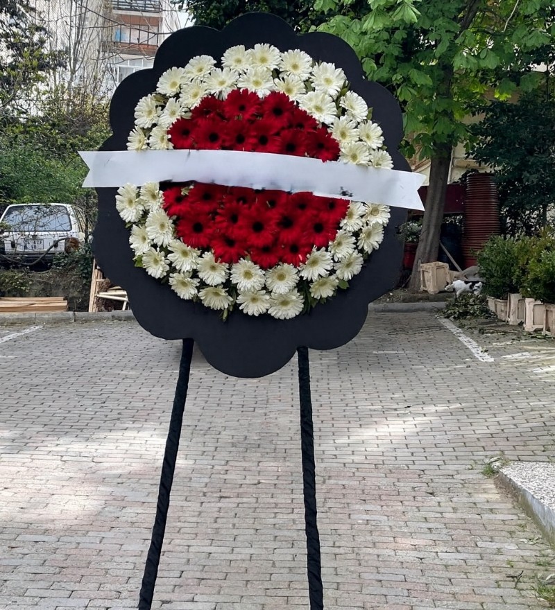 Kırmızı Beyaz Gerbera Çelenk